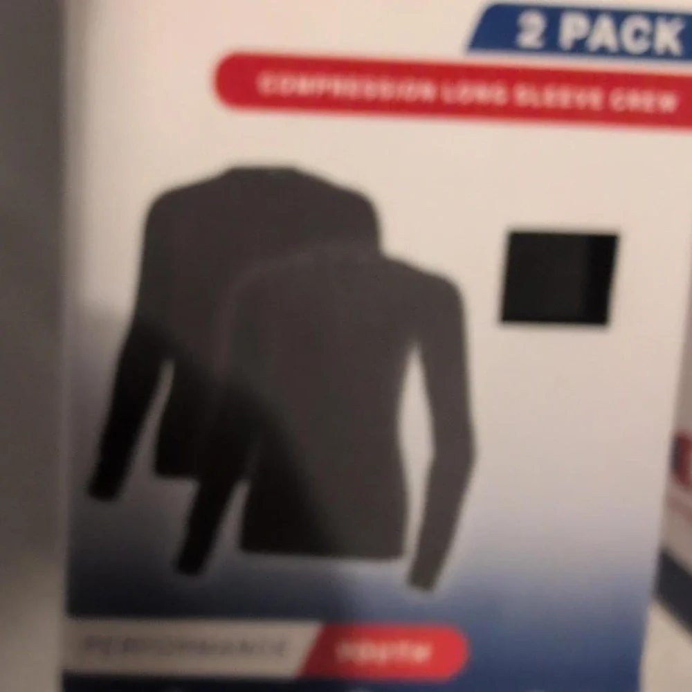 Champion compression shirts for kids in size S 6/7. 2 pack
